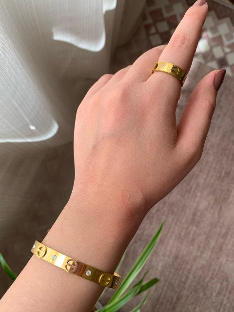 Bracelet